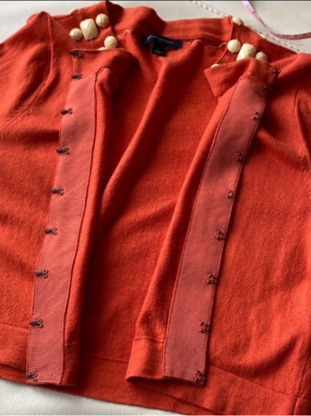 Banana Republic Elegant top - size L - Picture 7 of 16
